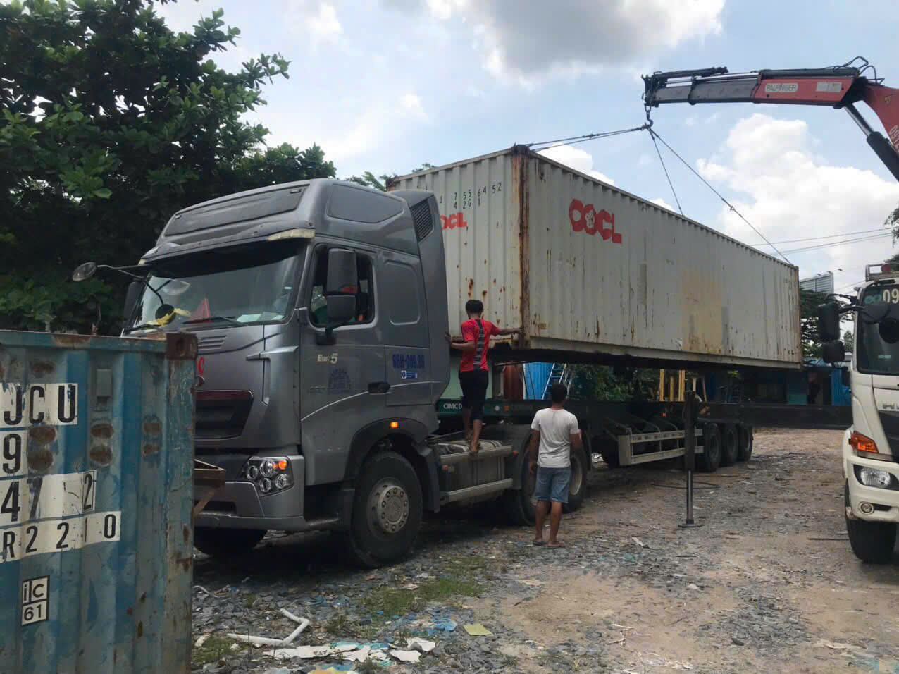 chuẩn bị bàn giao container về Tây Ninh